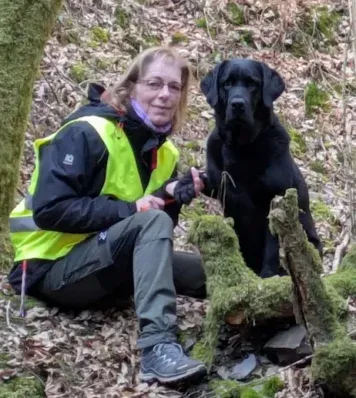 Dorothe Bickelmann mit Hund