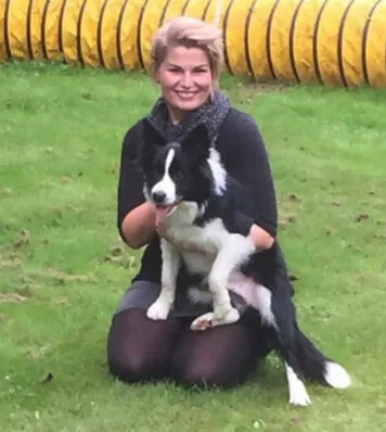 Julia Kuhn mit Hund