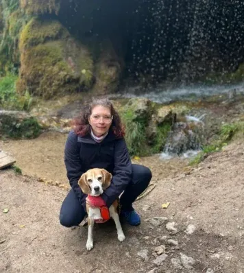 Stefanie Maurer mit Hund